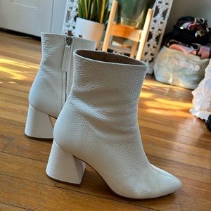 Thursday Boot Company heartbreaker white leather boots size 7